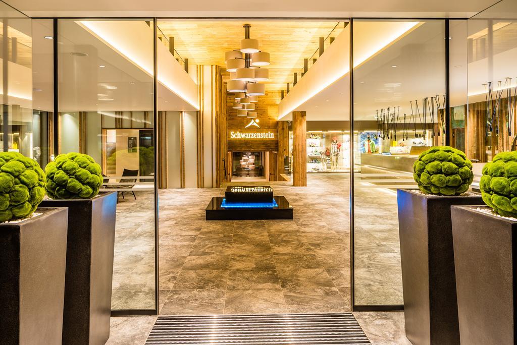 Alpine Luxury Spa Resort Schwarzenstein Лутаґо Екстер'єр фото