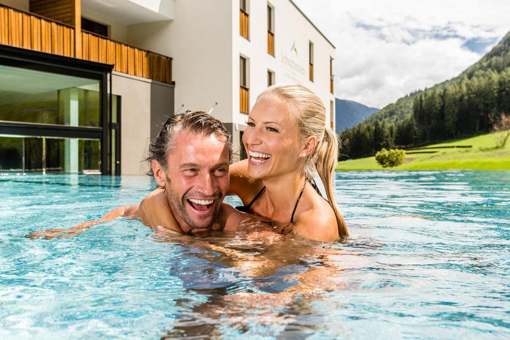 Alpine Luxury Spa Resort Schwarzenstein Лутаґо Екстер'єр фото