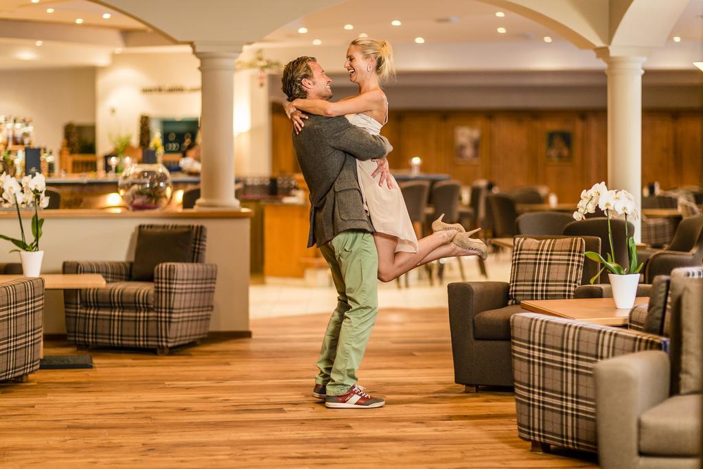 Alpine Luxury Spa Resort Schwarzenstein Лутаґо Екстер'єр фото